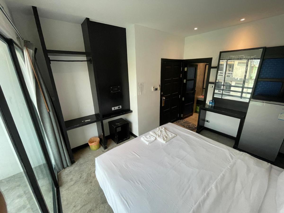 Cokoon Islanda Patong Hotel Exterior foto