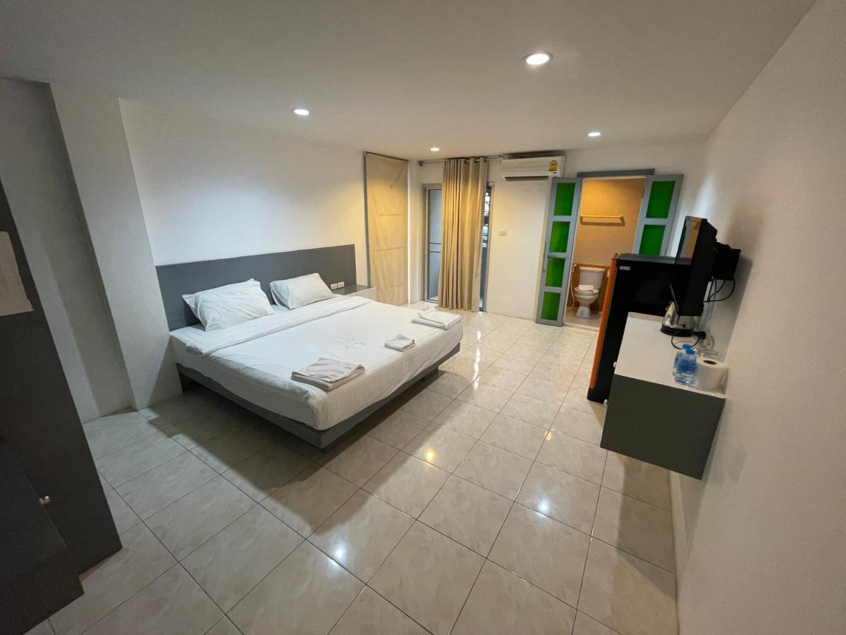 Cokoon Islanda Patong Hotel Exterior foto